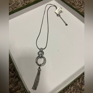 Women’s necklace